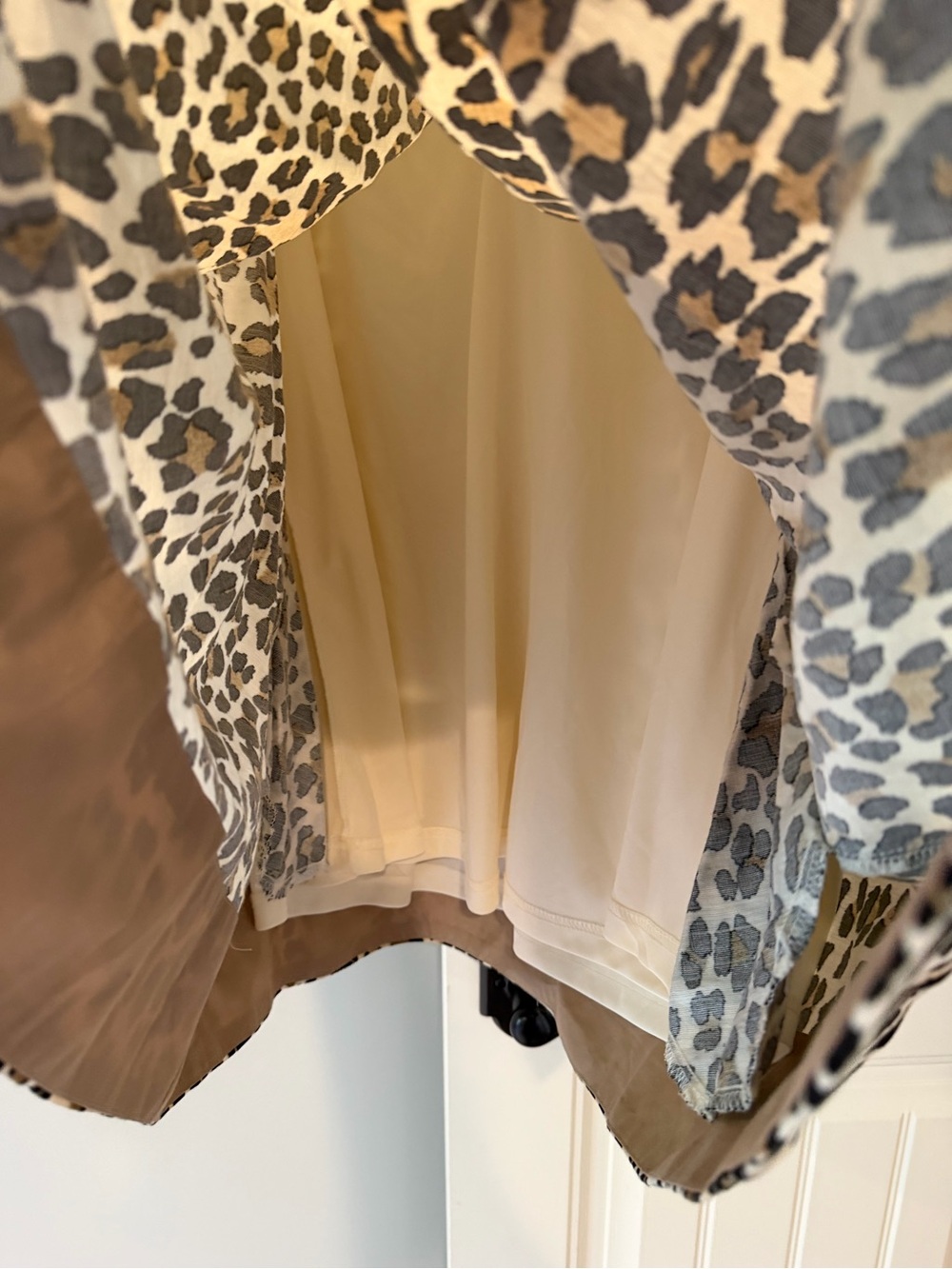 entro Leopard Print dress with Taupe Trim - Picture 4 of 5